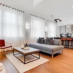 The Borough Collection Near London Bridge And Borough Market - By Short Stories London
